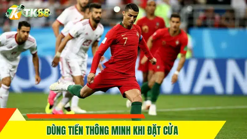 Dùng tiền thông minh khi đặt cửa